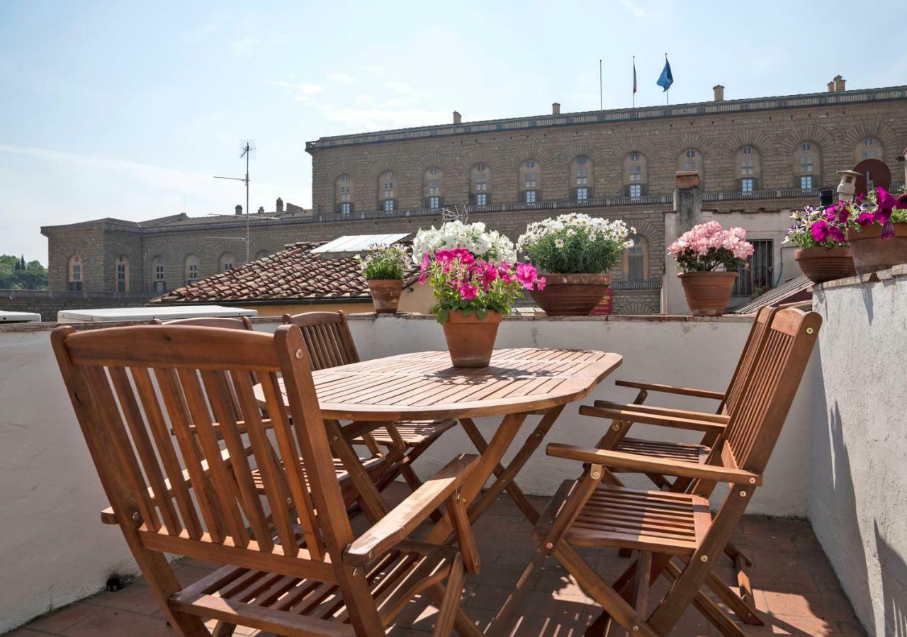 Great Location Just Infront Of Pitti Palace Florence Luaran gambar
